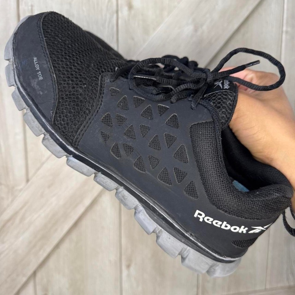 Reebok Sublite Cushion Work Alloy Toe shoe - 9 men